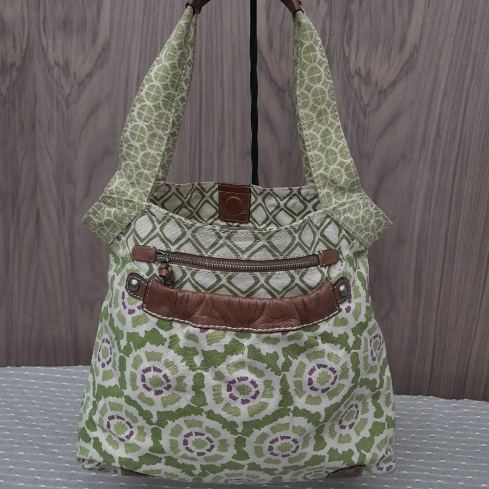 Relic chic tote